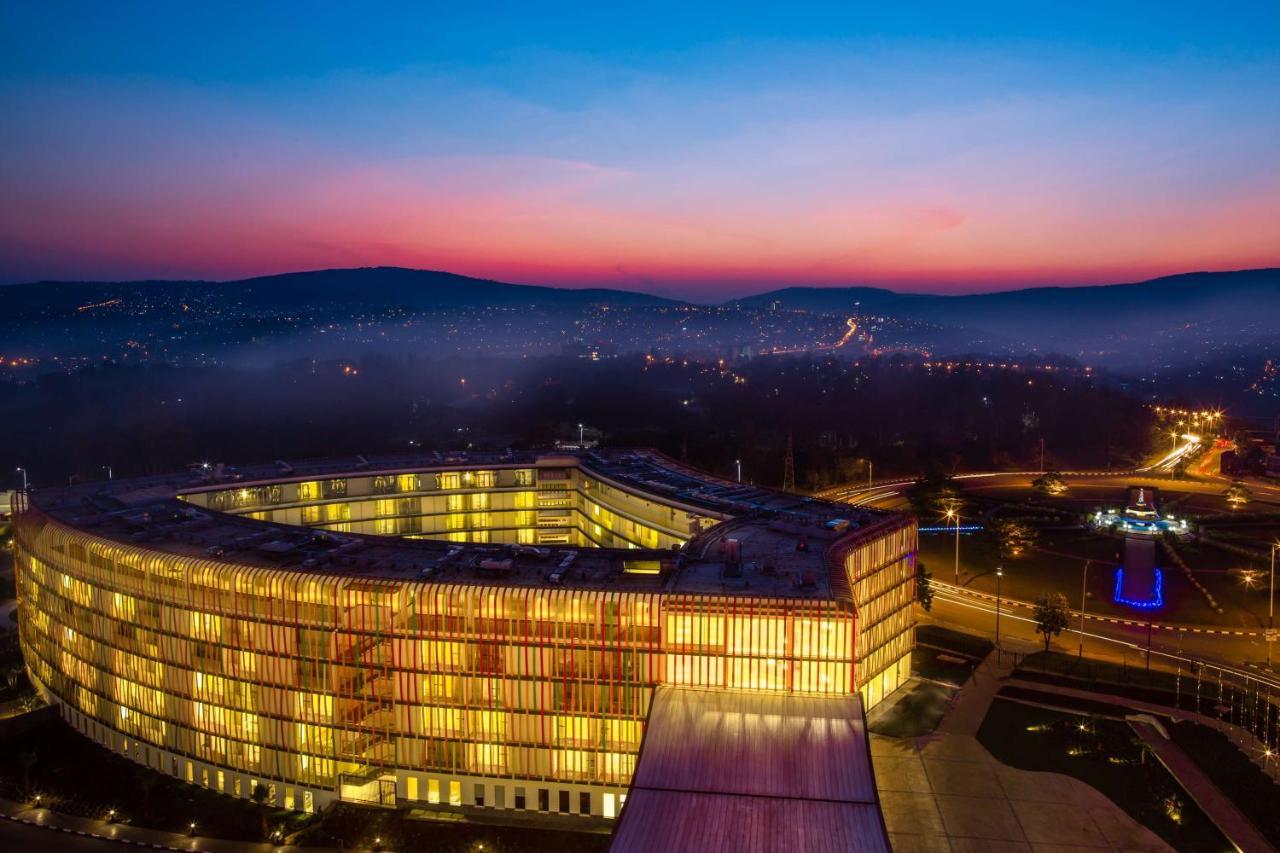 Radisson Blu Hotel & Convention Centre Kigali Exterior foto